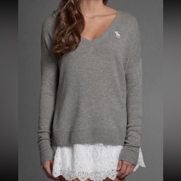 Abercrombie & Fitch Sweaters - Abercrombie & Fitch V Neck Sweater